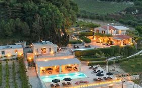 Villa Mantilari One House 6 Indipendent Apartments 2 Pools Fitness Center