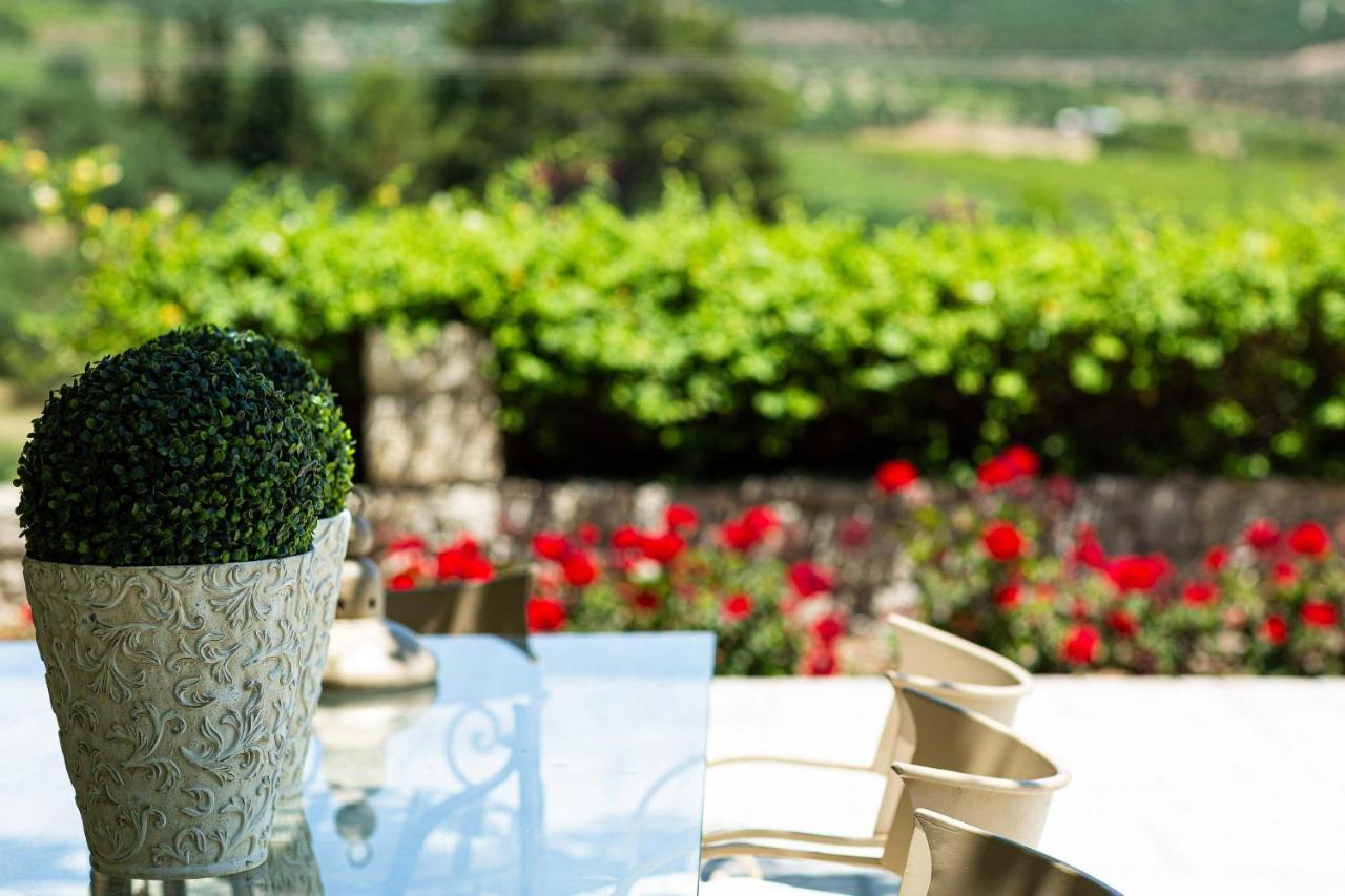 Villa Mantilari Wine Estate 7 Apartments 2 Private Pools 1 Heated Tennis Court Fitness Center Archanes Buitenkant foto