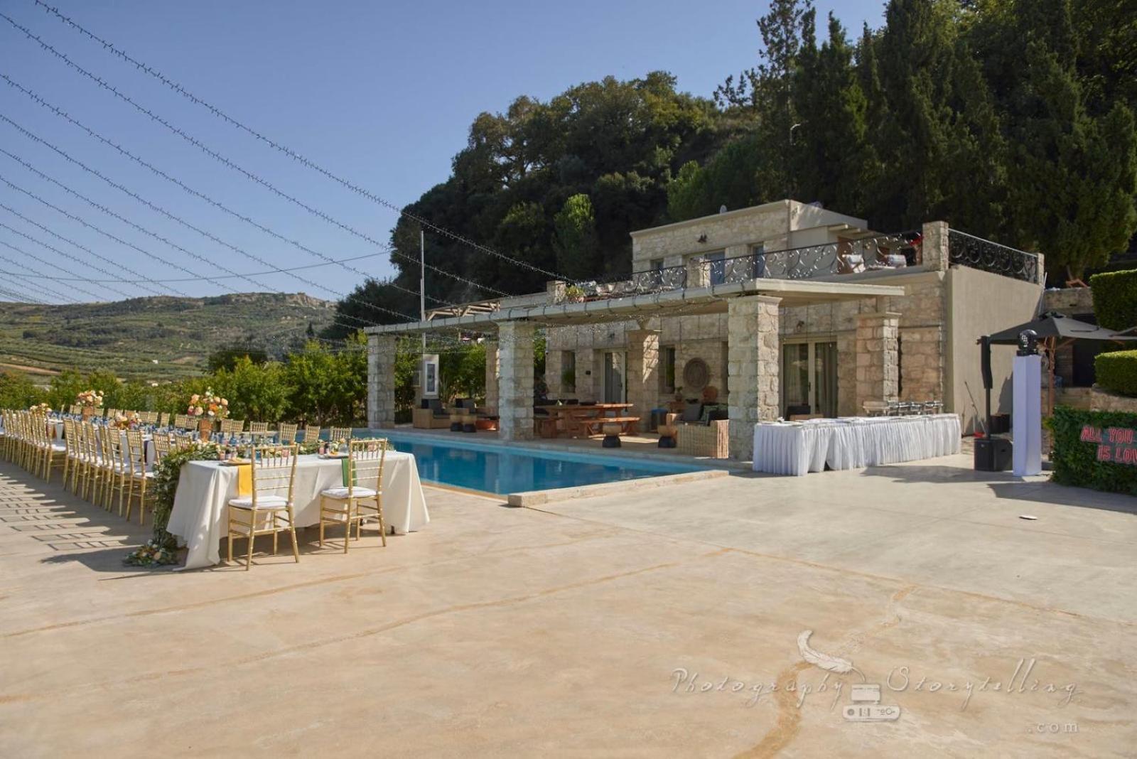 Villa Mantilari Wine Estate 7 Apartments 2 Private Pools 1 Heated Tennis Court Fitness Center Archanes Buitenkant foto